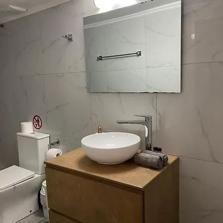 アパート New 1.5km From The Center Of Chania ハニア